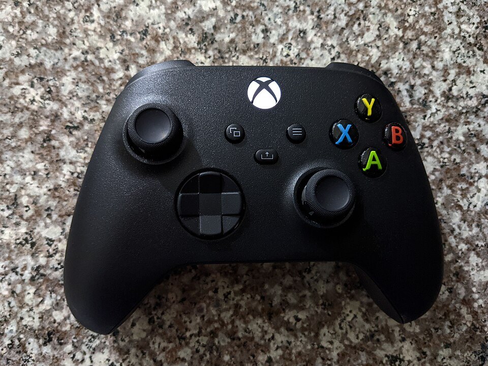 Xbox ワイヤレス コントローラー（Carbon Black）